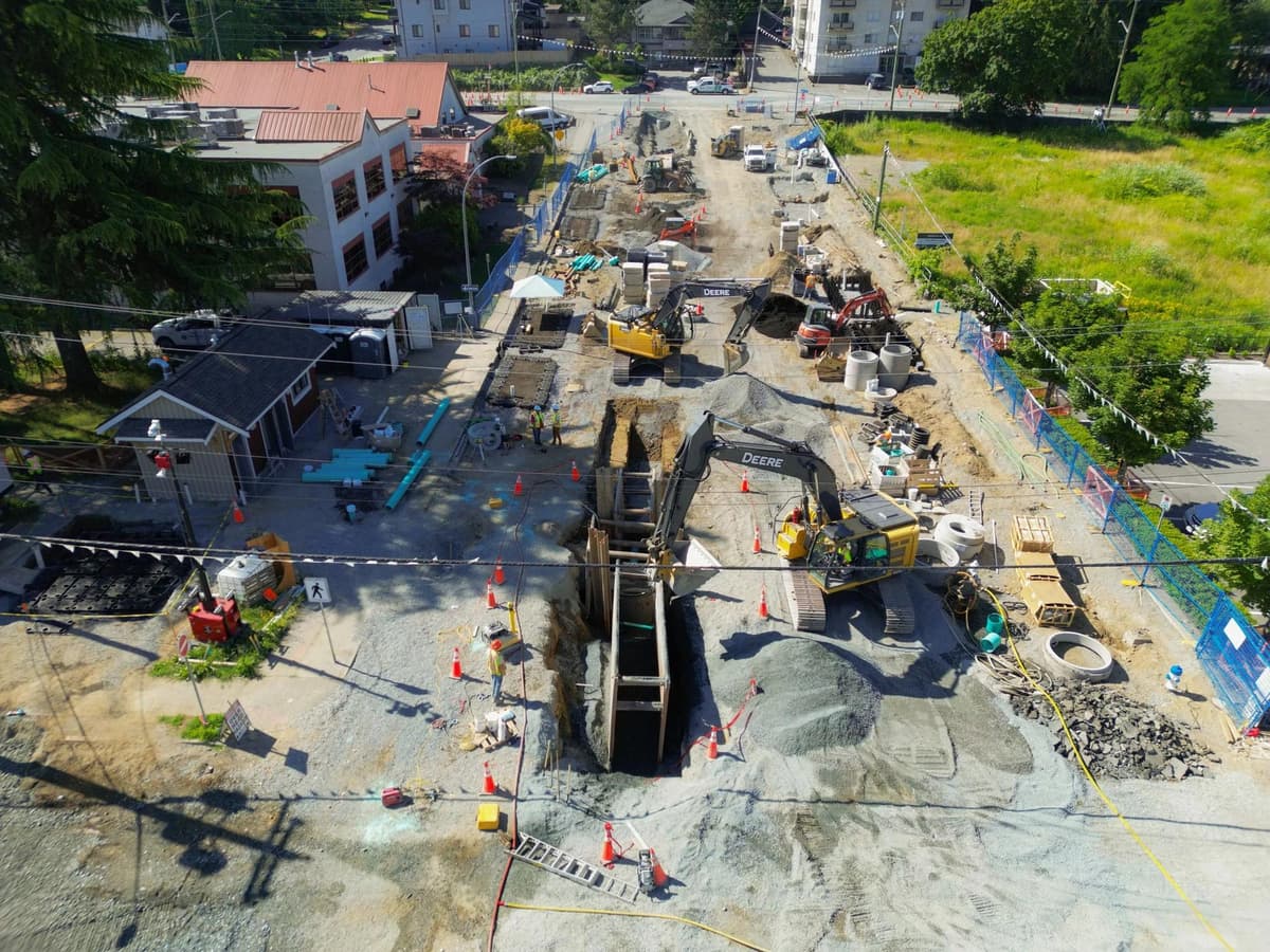 Aerial photo of highway in the winter